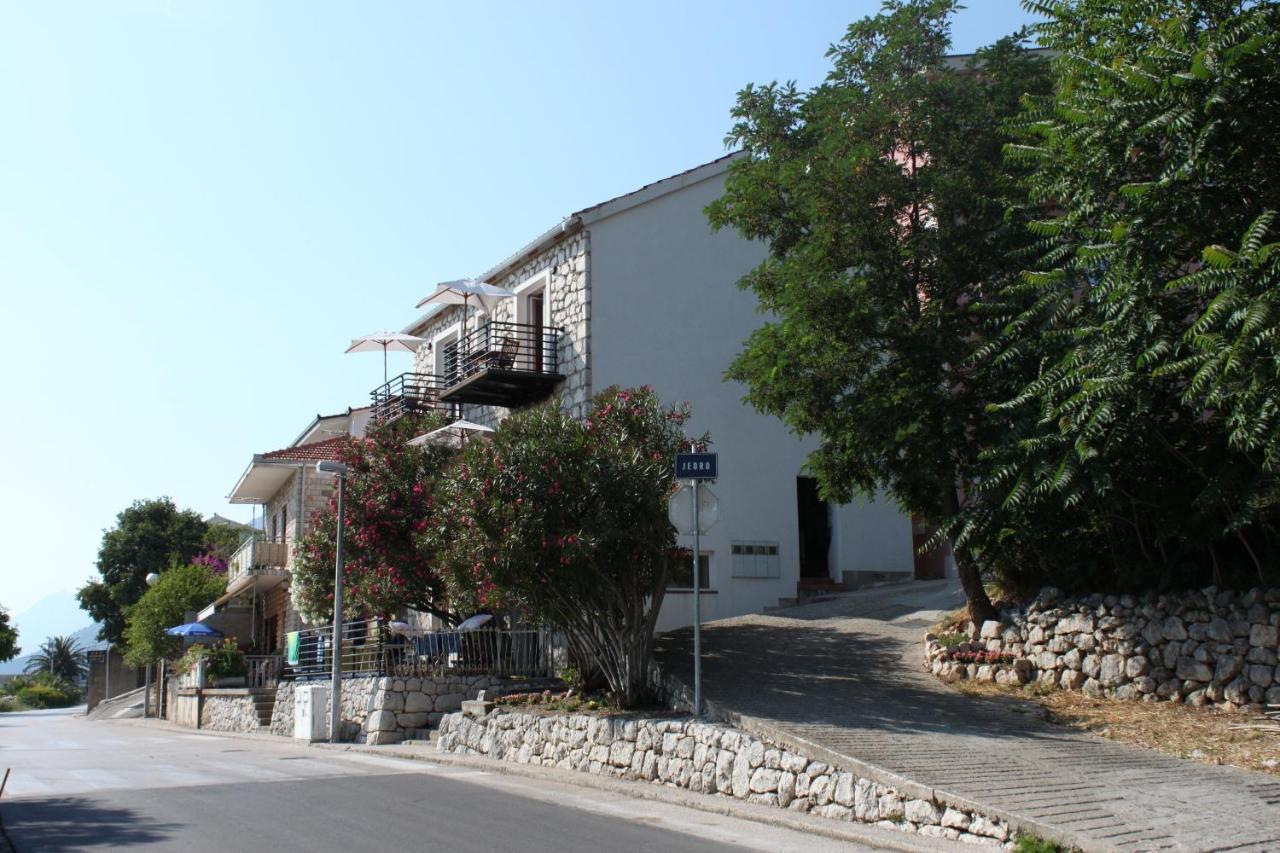 Apartments By The Sea Gradac, Makarska - 6661 Gradac (Split-Dalmatia) Exterior foto